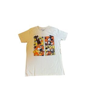 Disney Halloween T-Shirt Medium Mickey Goofy Donald Graphic‎ Tee Ivory Spooky
